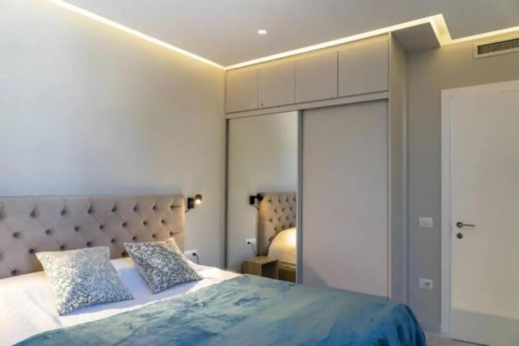 Beachfront Apartments- Horizon Residence