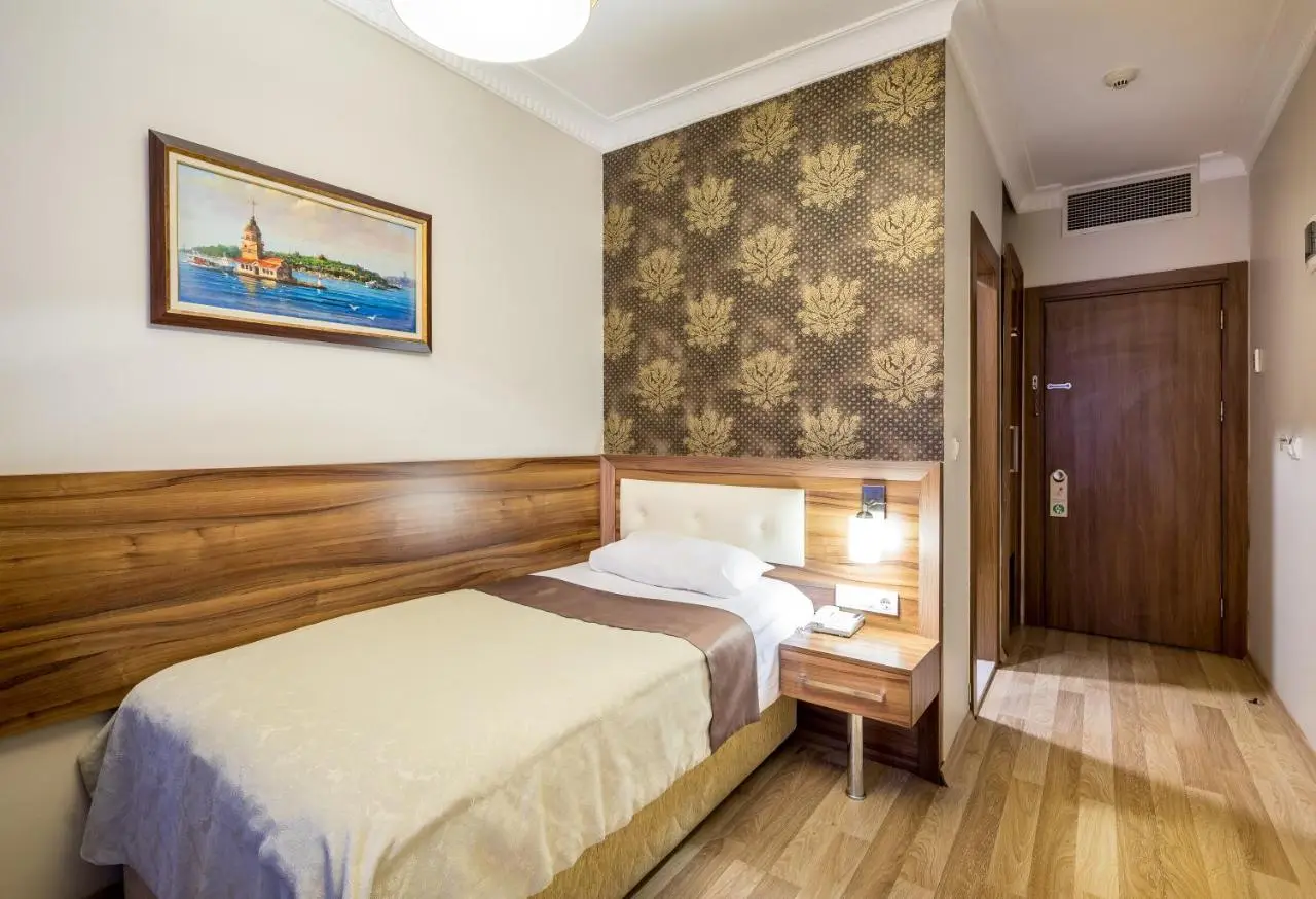 My Rose Hotel
