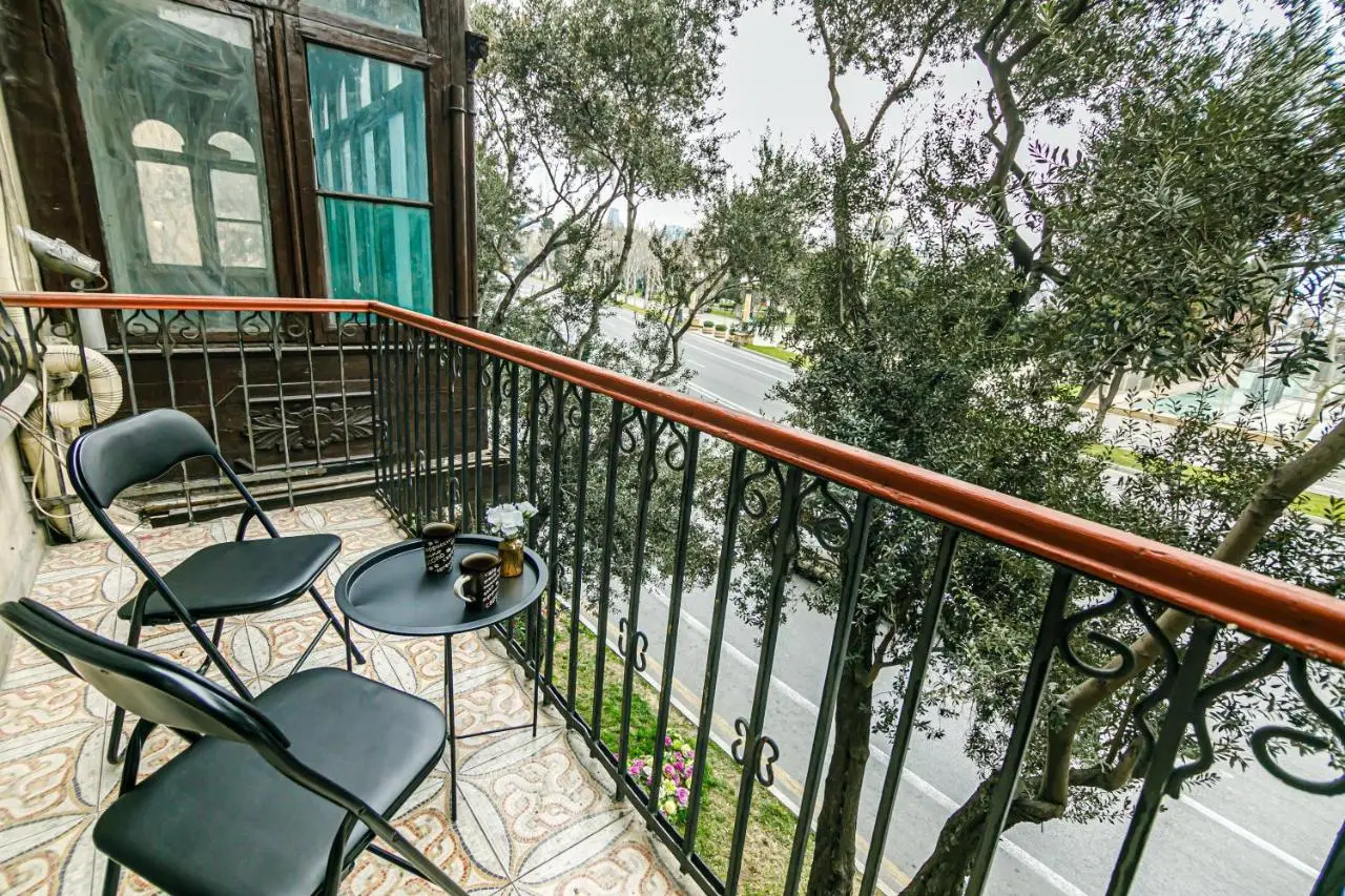 Fourseasons Apartment F1 Track & Sea View