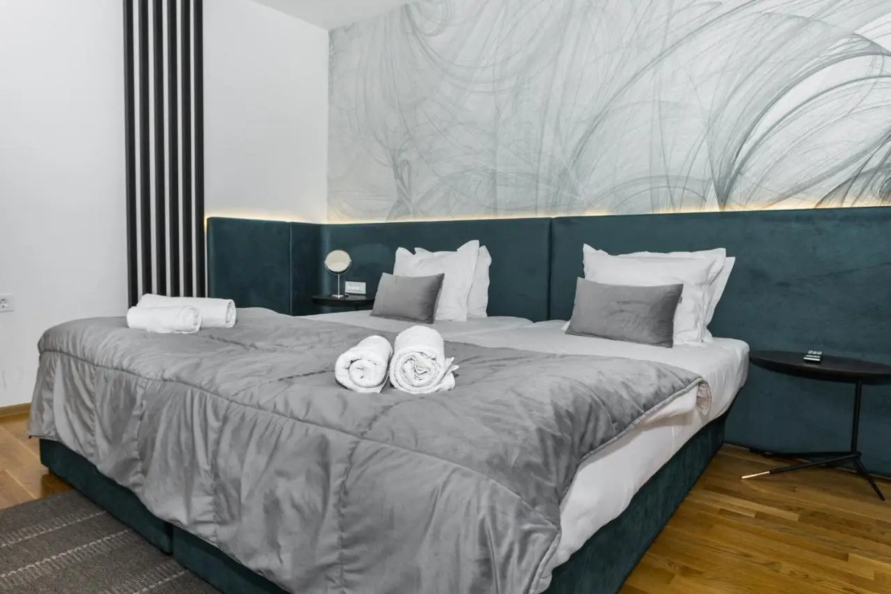 ApartVilla Art of Living luxury suite