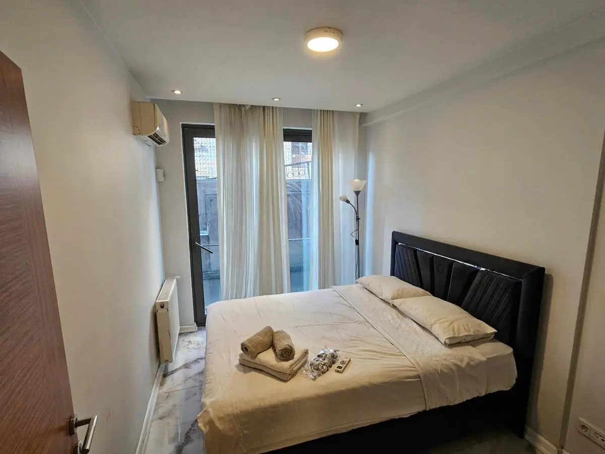 PERFECT RESİDENCE TAKSİM, 2 BEDROOM, POOL, Gym, Sauna