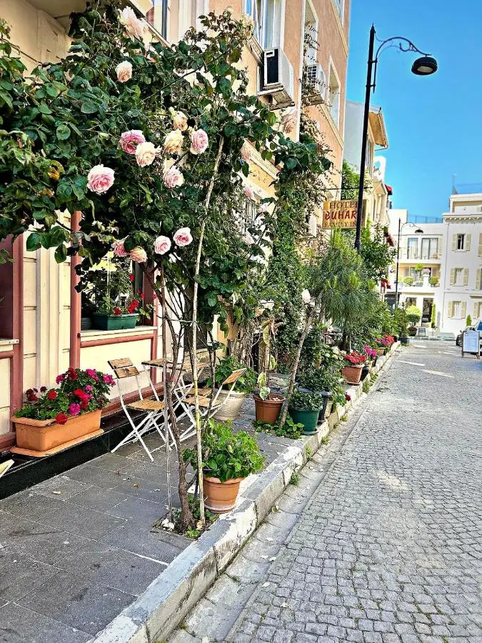 Hotel Buhara Family Inn