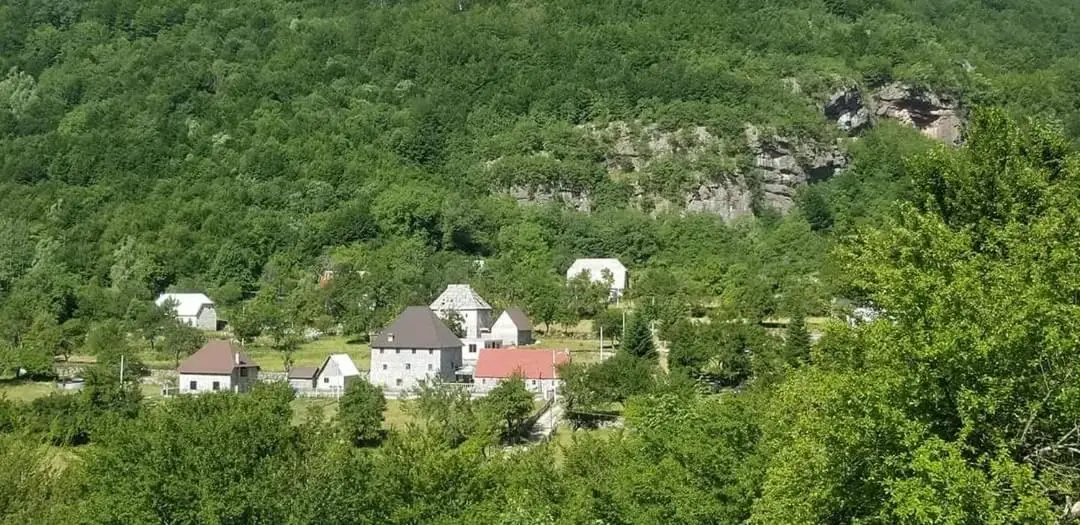 Villa KRONI