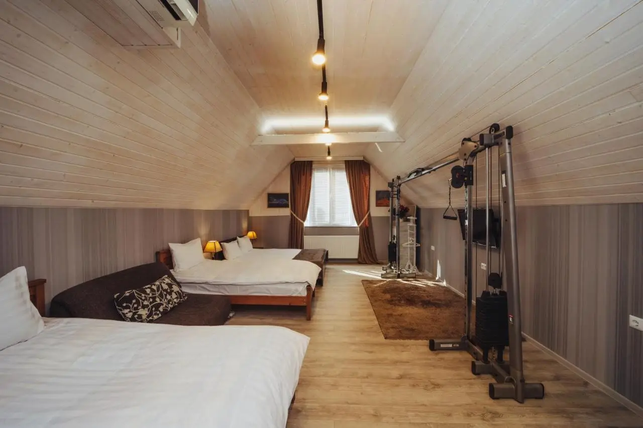 Rustaveli Apartment with Gym