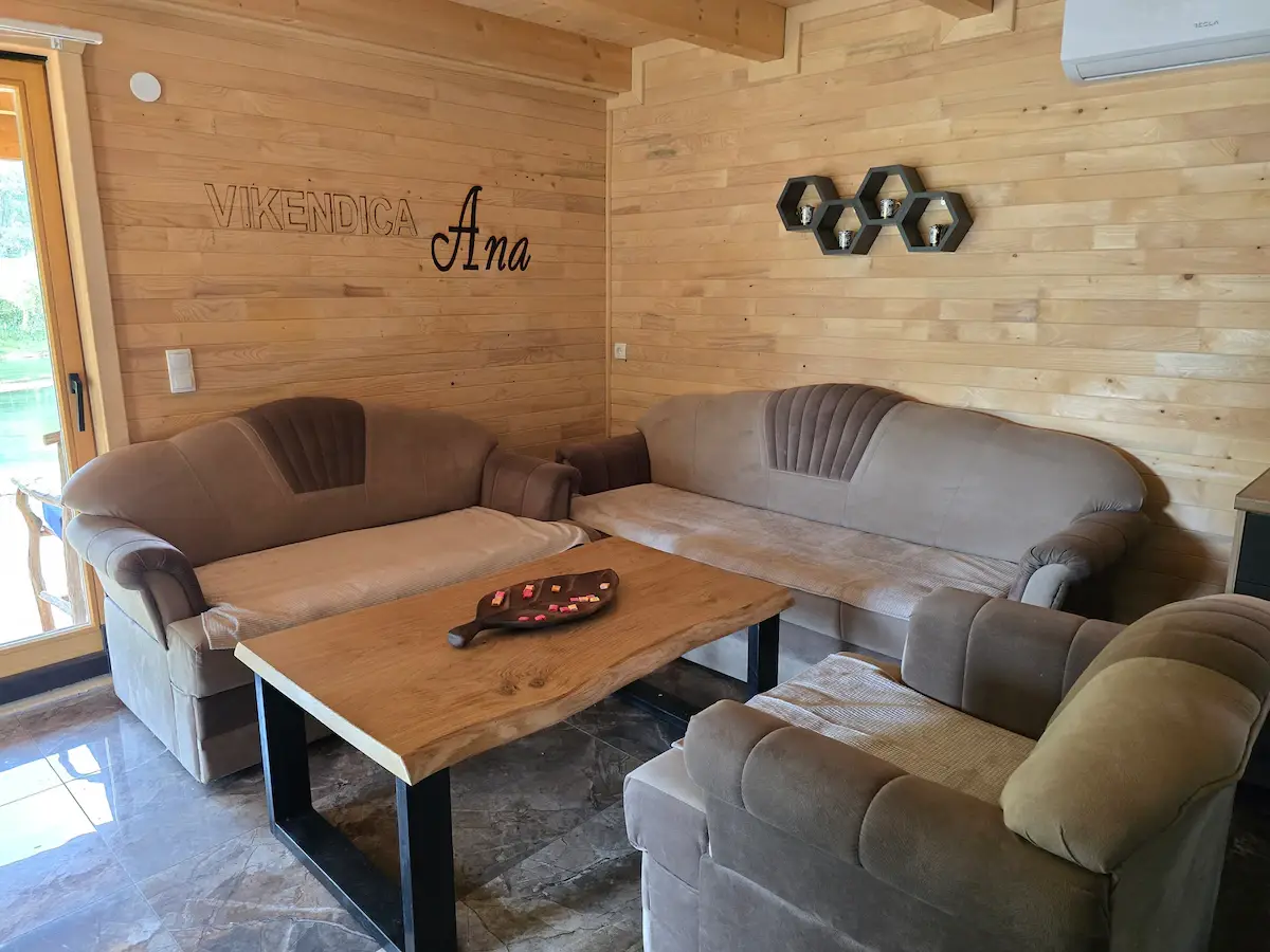River Cabin "Ana"