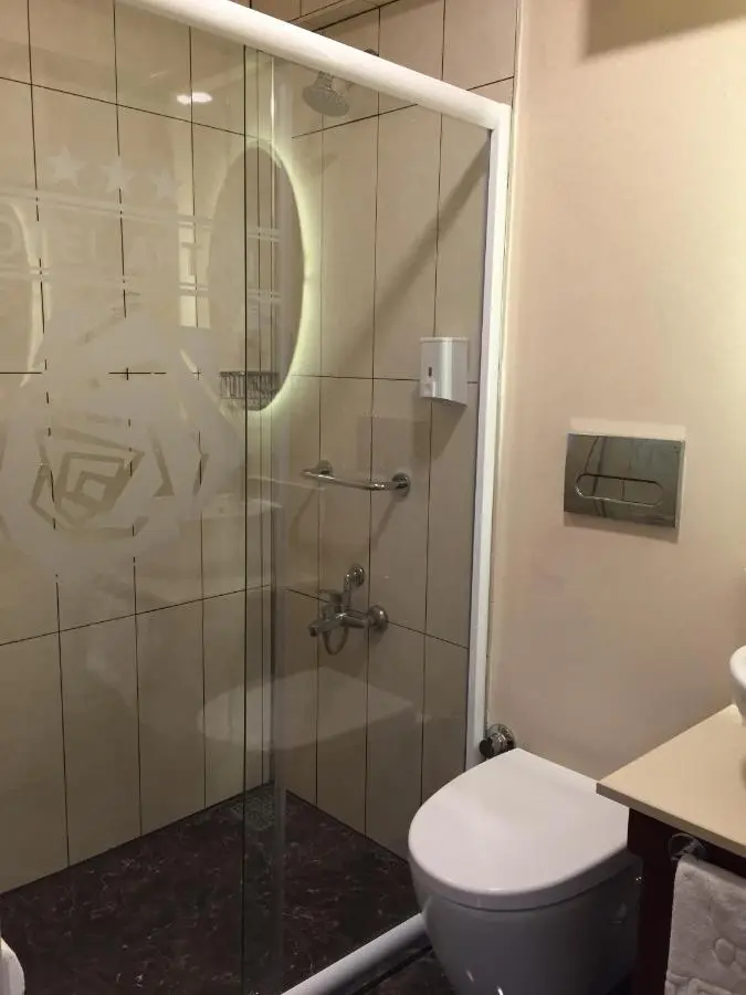 Artan Hotel