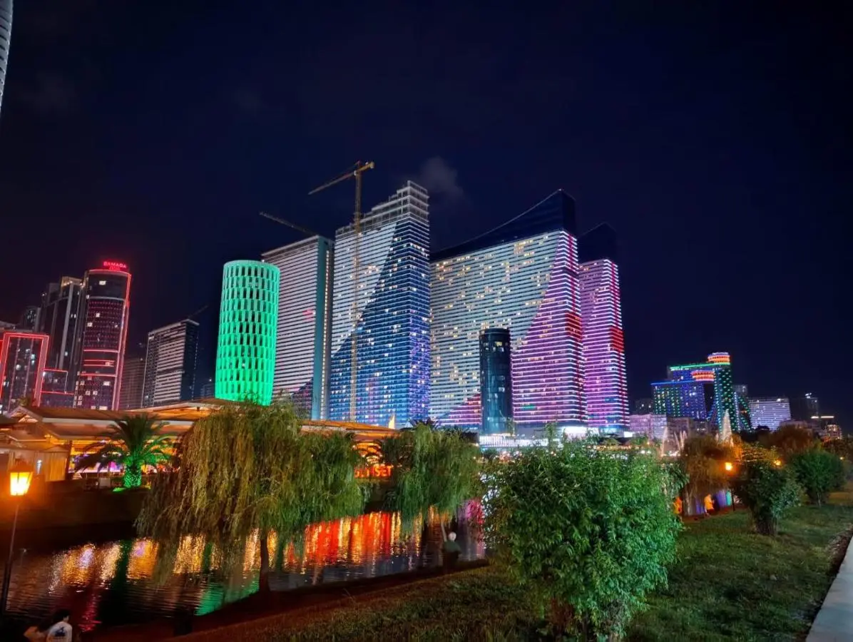 Orbi City D2 - Luxury Hotel - Sea View