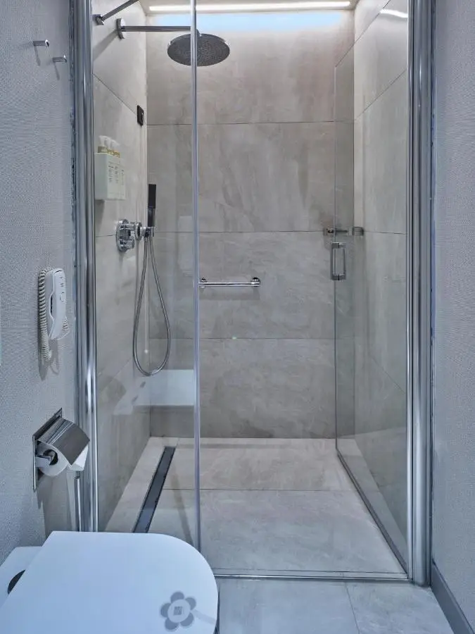 Four-G Hotel Premium