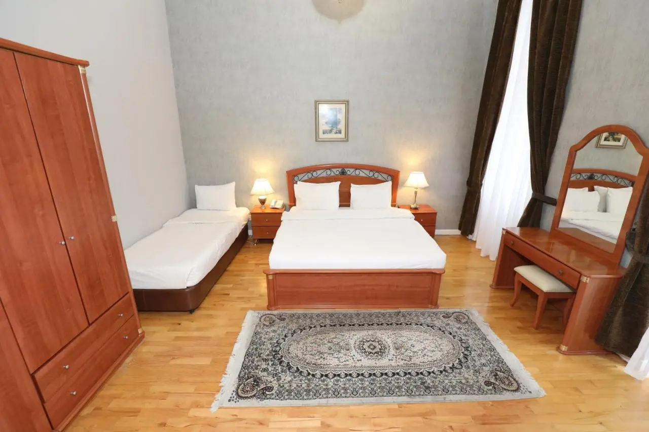 Azcot Hotel