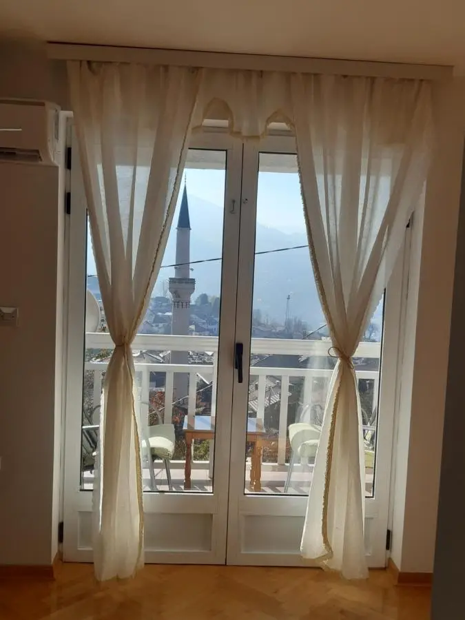 " Relax & Enjoy "
