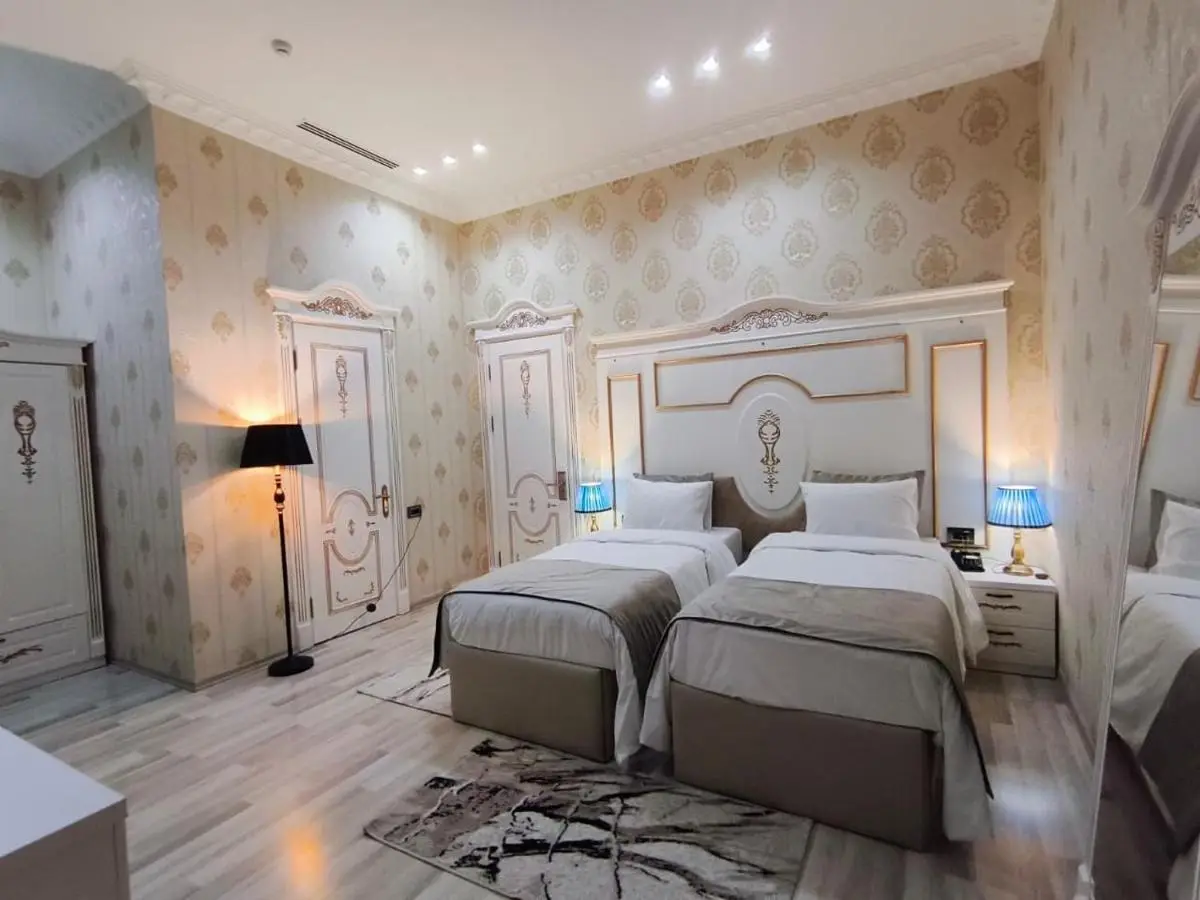 Nizami White Hotel City