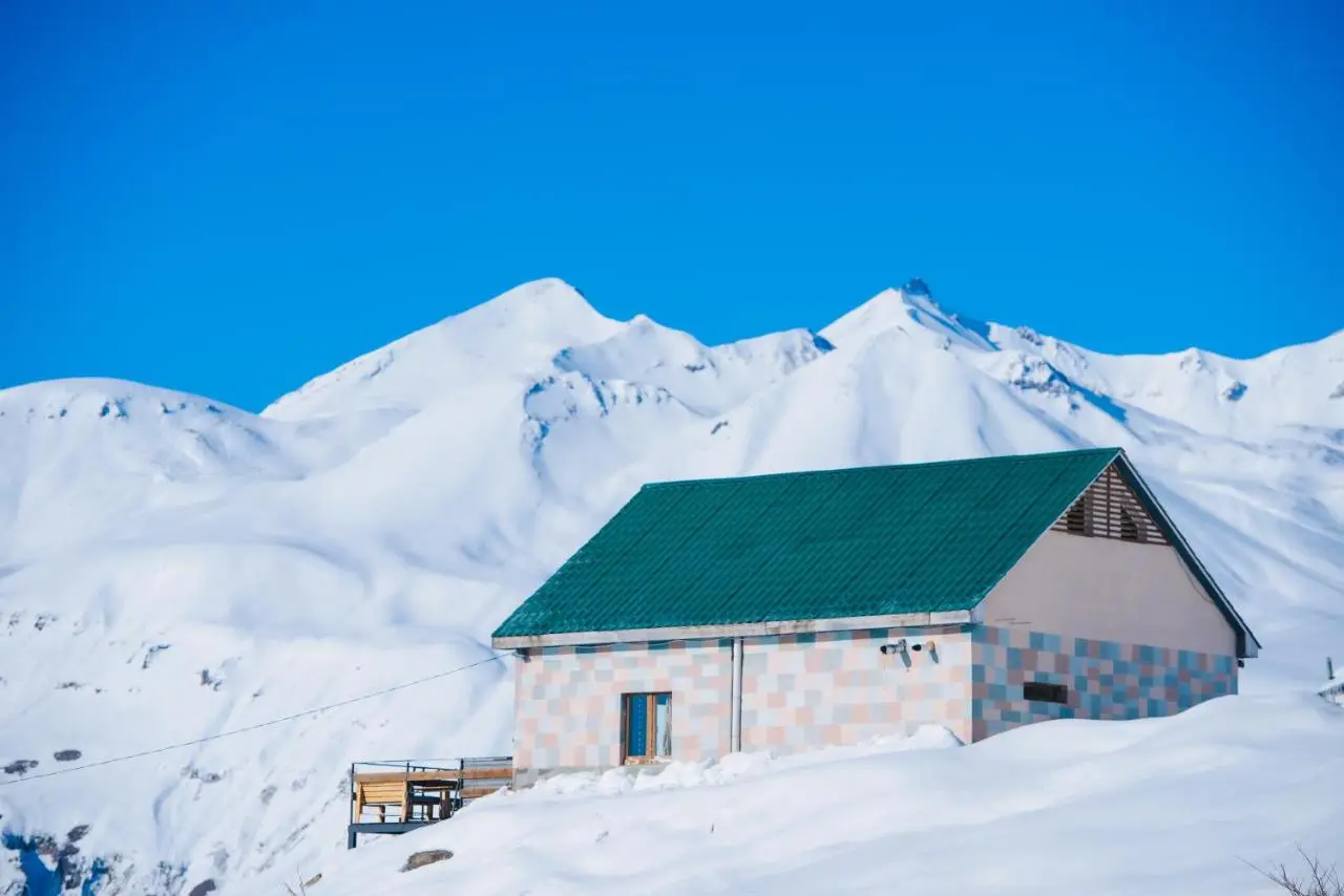 Gudauri private cottage
