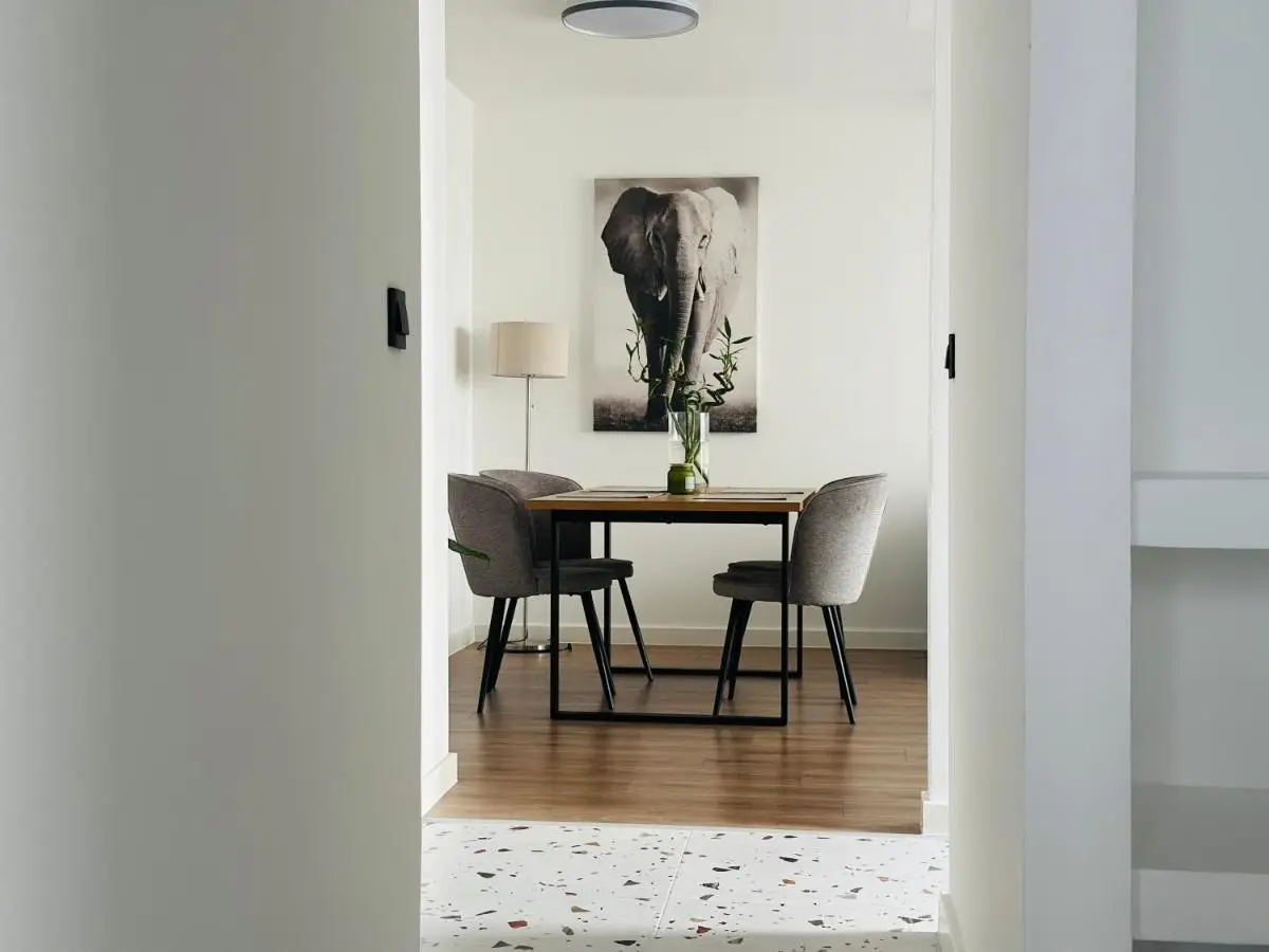 Central Apartment 44