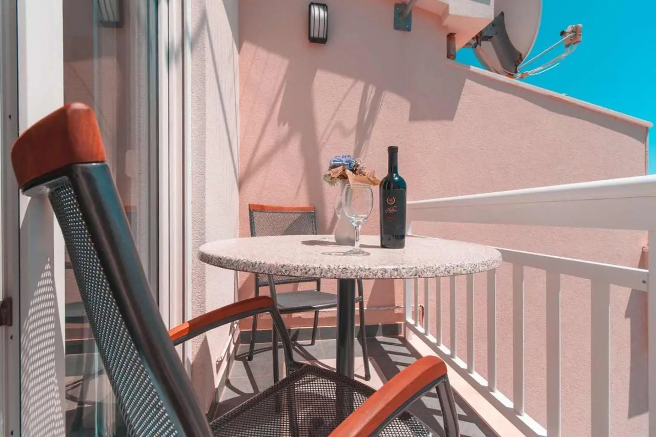 Villa Raguž sa Privatnom plažom i Garažom