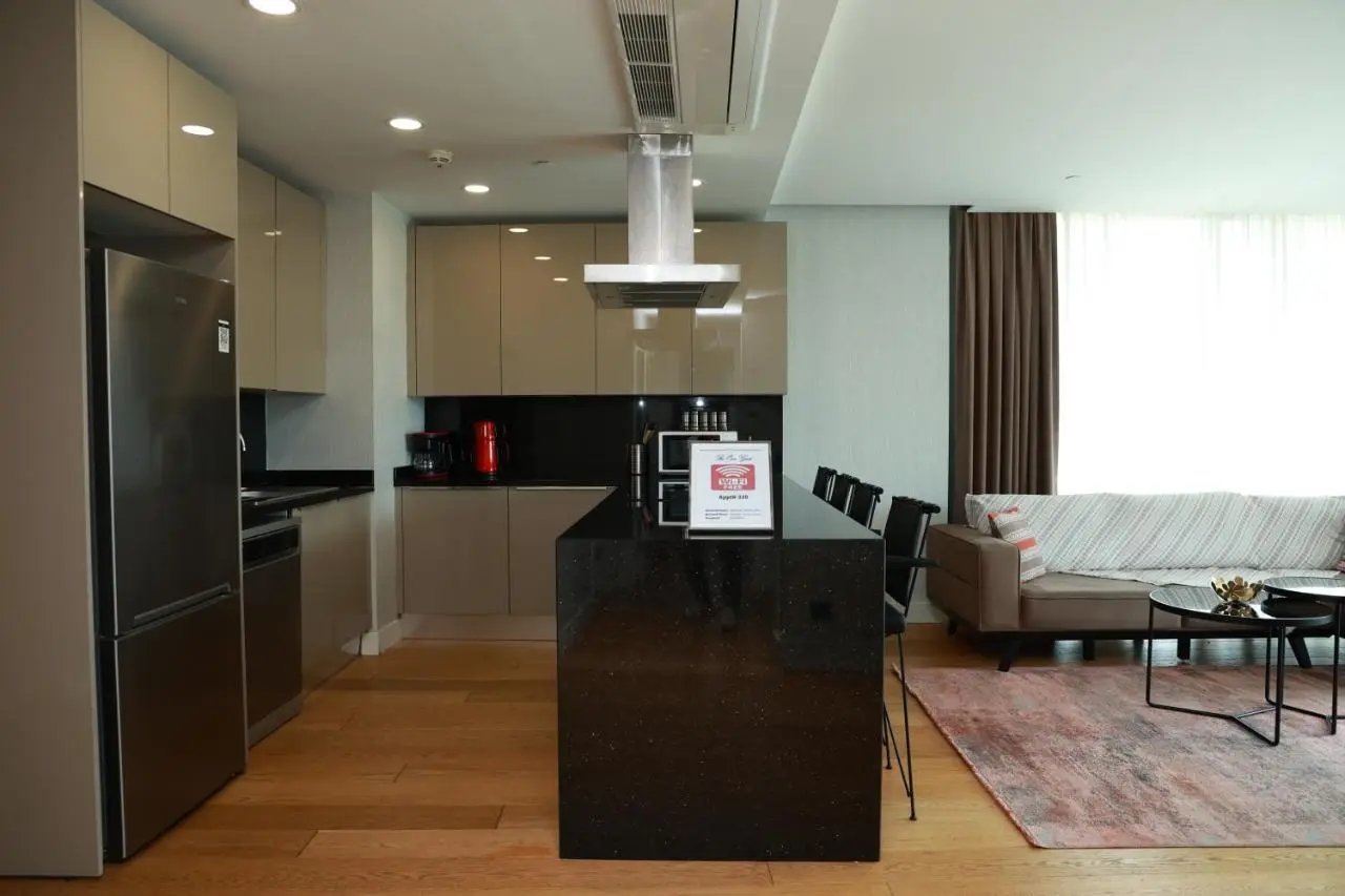 Deluxe 2BR Apartment Balcony 420