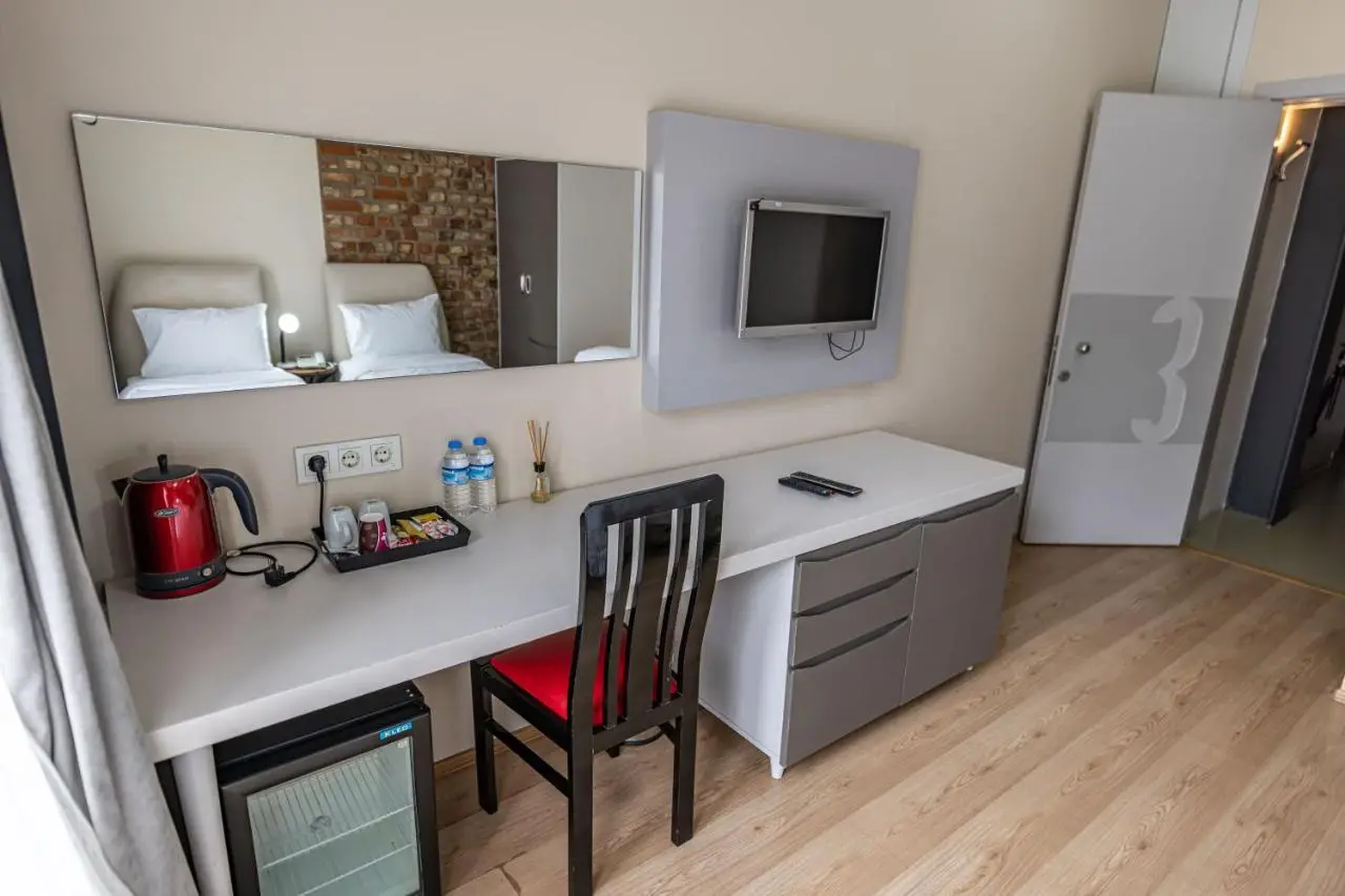 Calanthe Residence