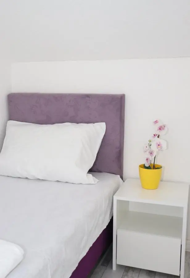 Villa Saraj with Swimming Pool & Jacuzzi near Sarajevo