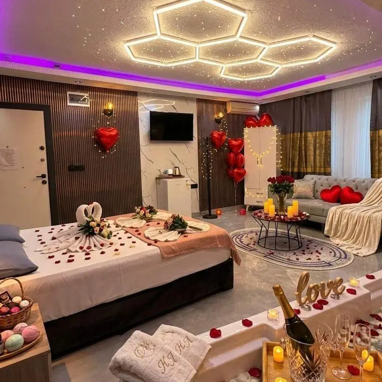 KRAL GRAND OTEl