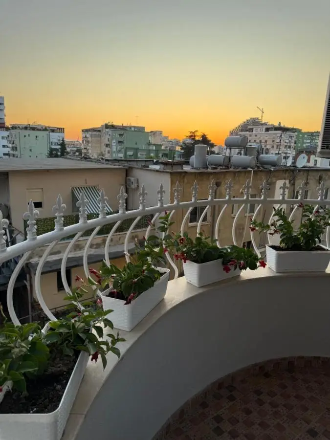Lunarist Luxury Private Jacuzzi Suites Tirana