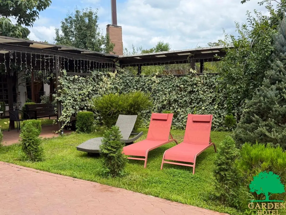Garden Hotel