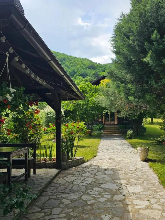 Holiday House Bella