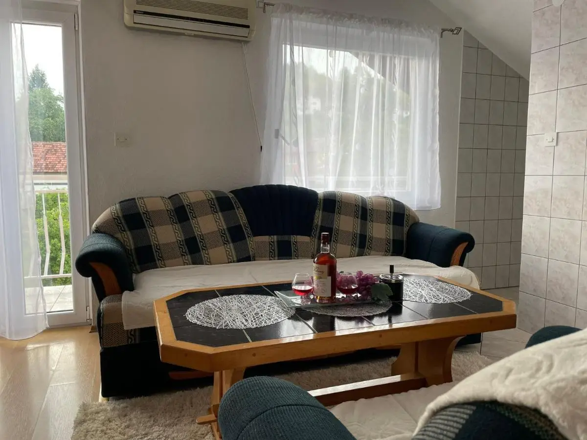 Pougarka Apartments