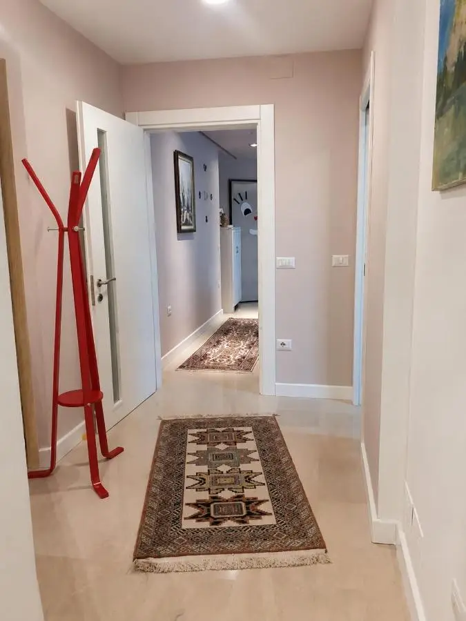 Lake View Apartment