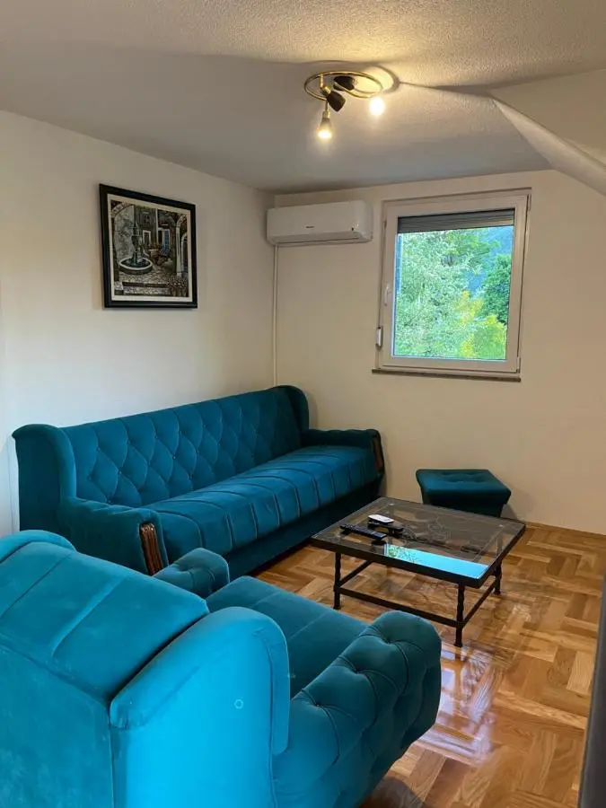 Apartman-vikendica Mihajlović
