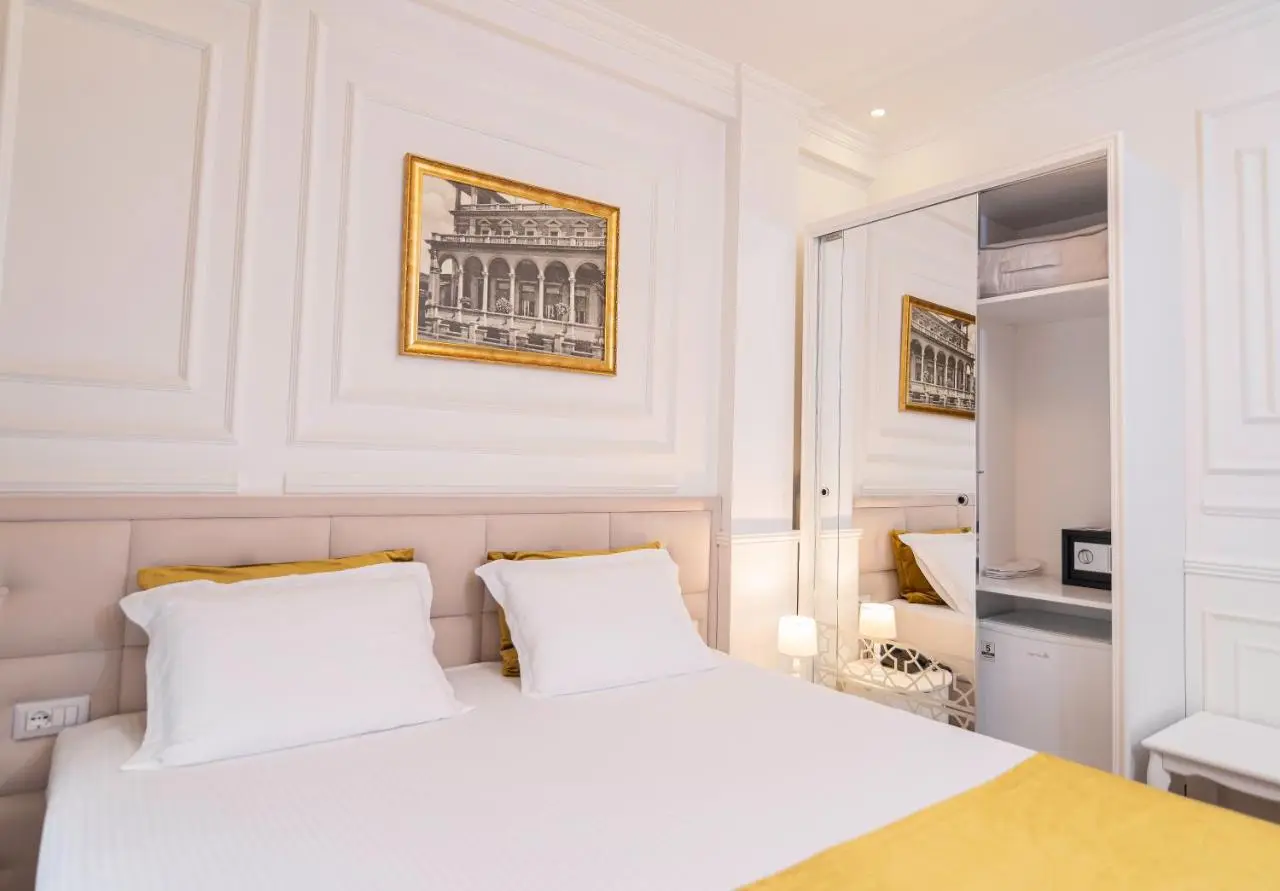 Eler Hotel