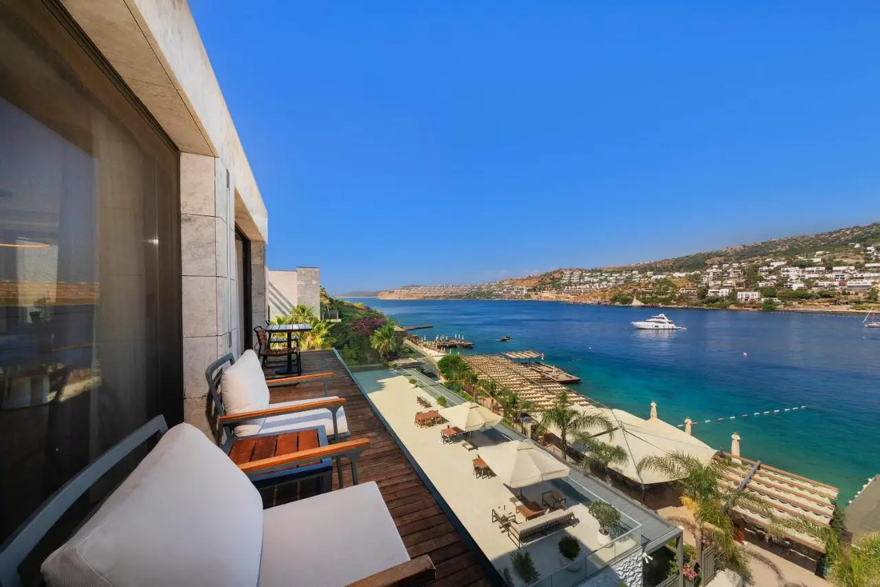 Mare Deluxe Residences & Villas