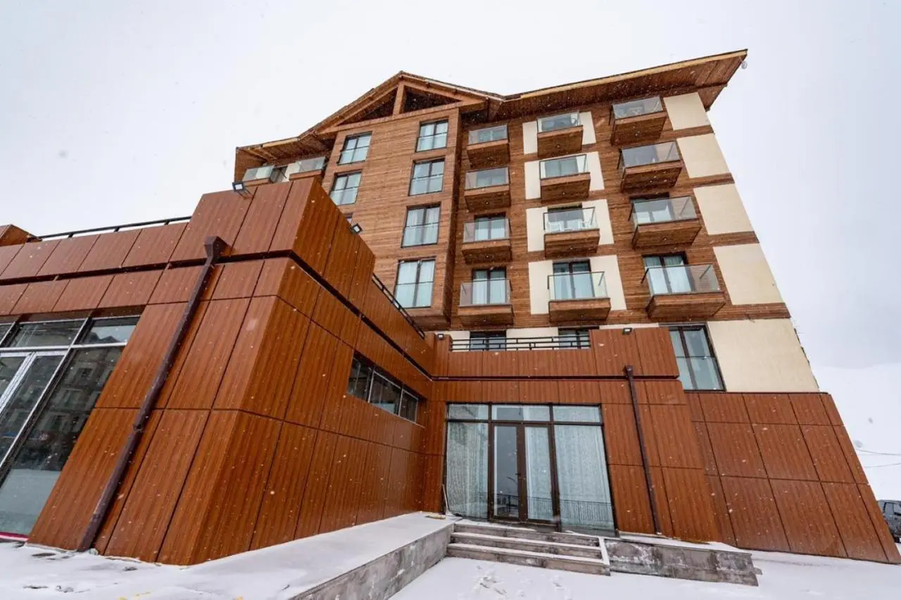 Evdo Apartments Loft2 Wooden House