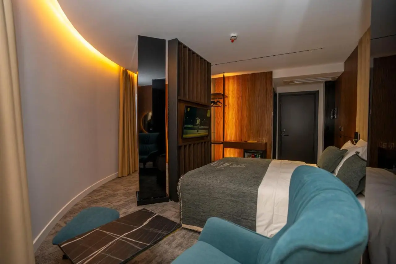 Hotel Consul