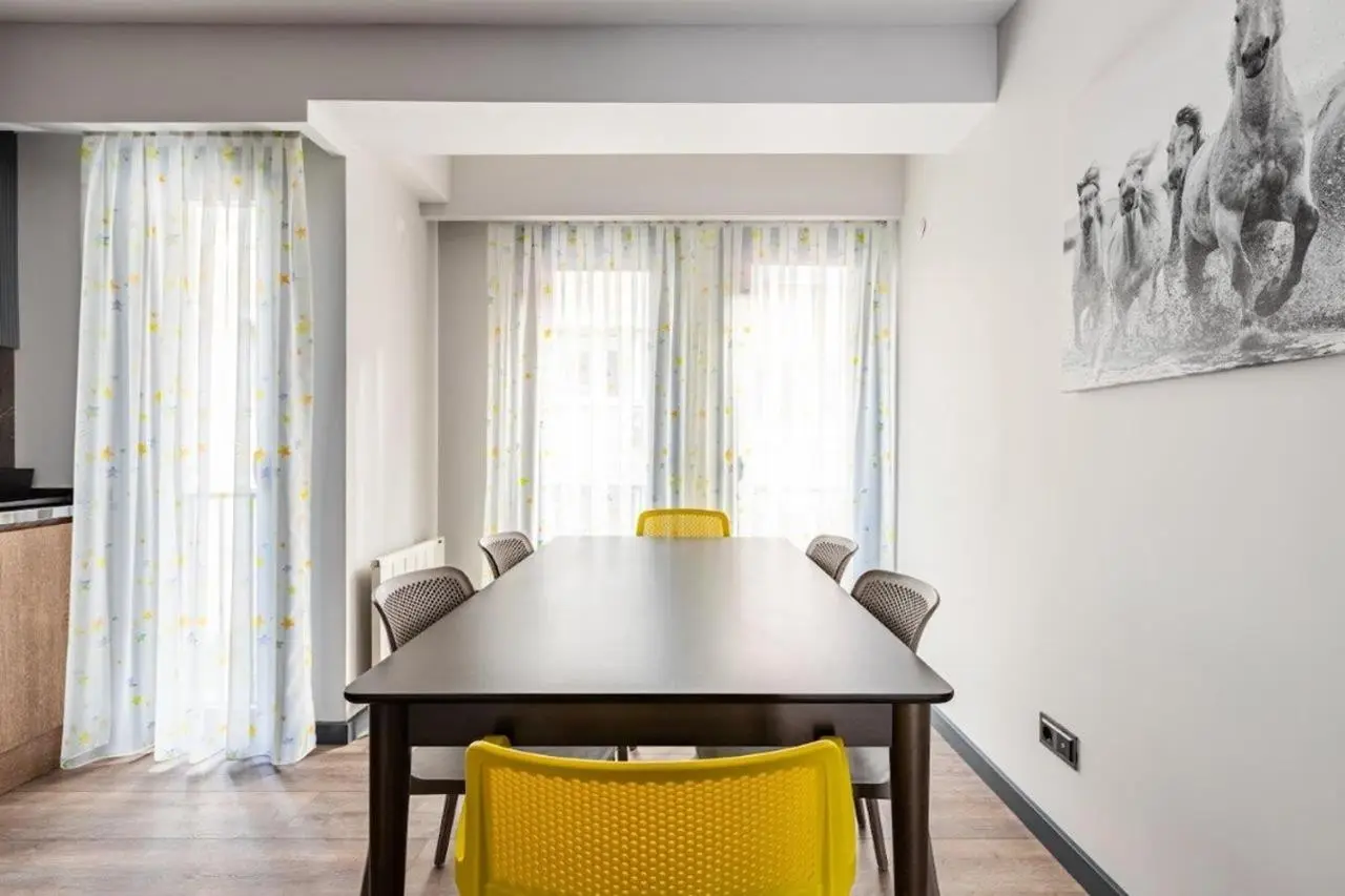 Duplex Penthouse wparking 3BD2Bath Views! #340