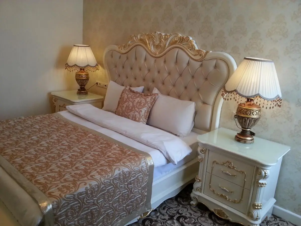 Best Town Hotel