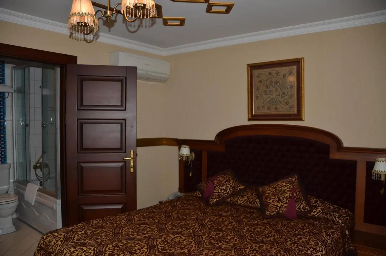 Aruna Boutique Hotel