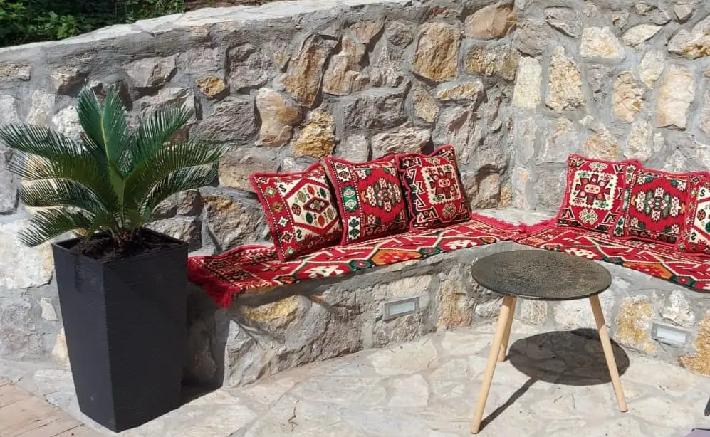 Bosnian house Emina
