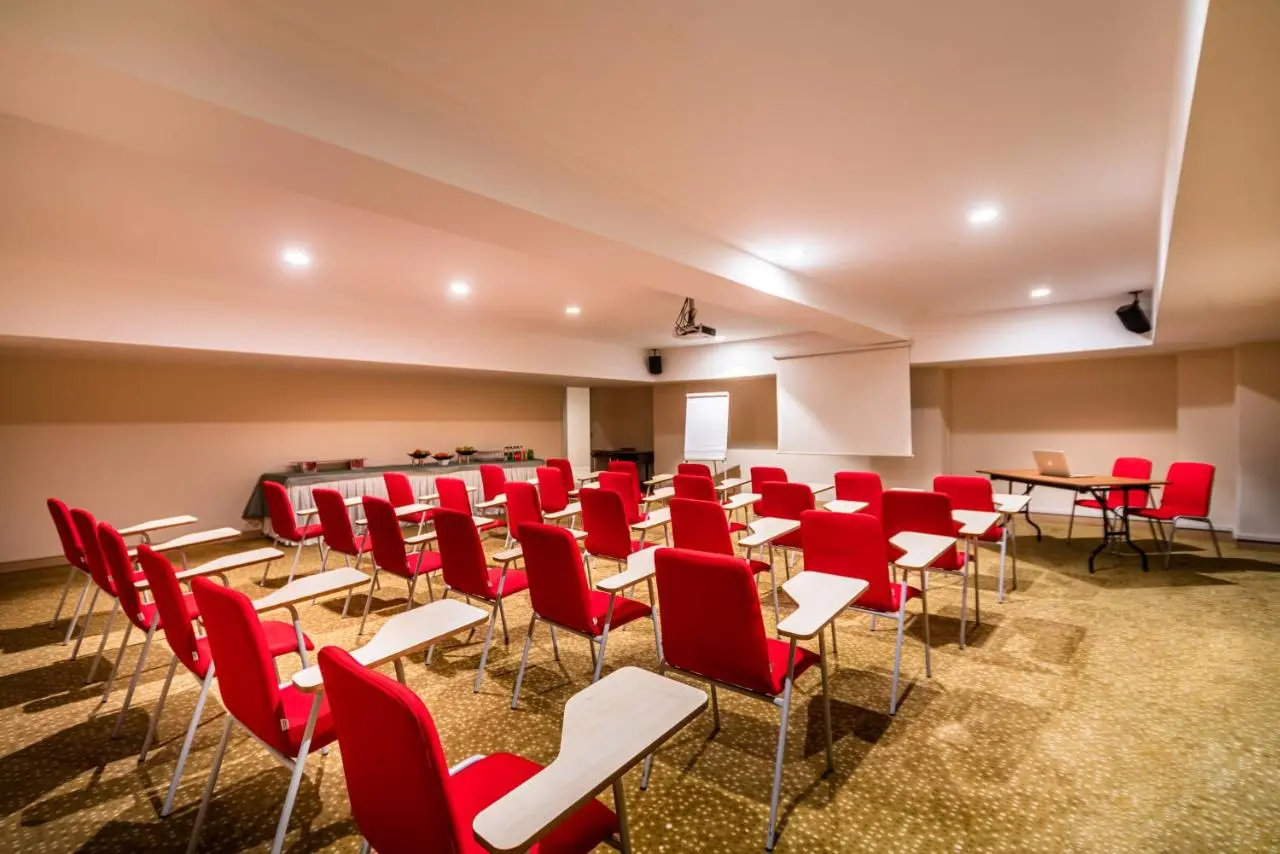 Rox Hotel Istanbul