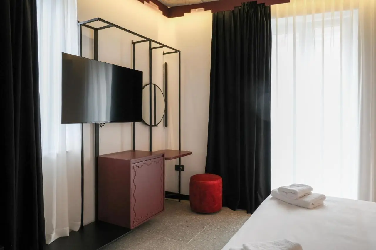 Bazaar Hotel