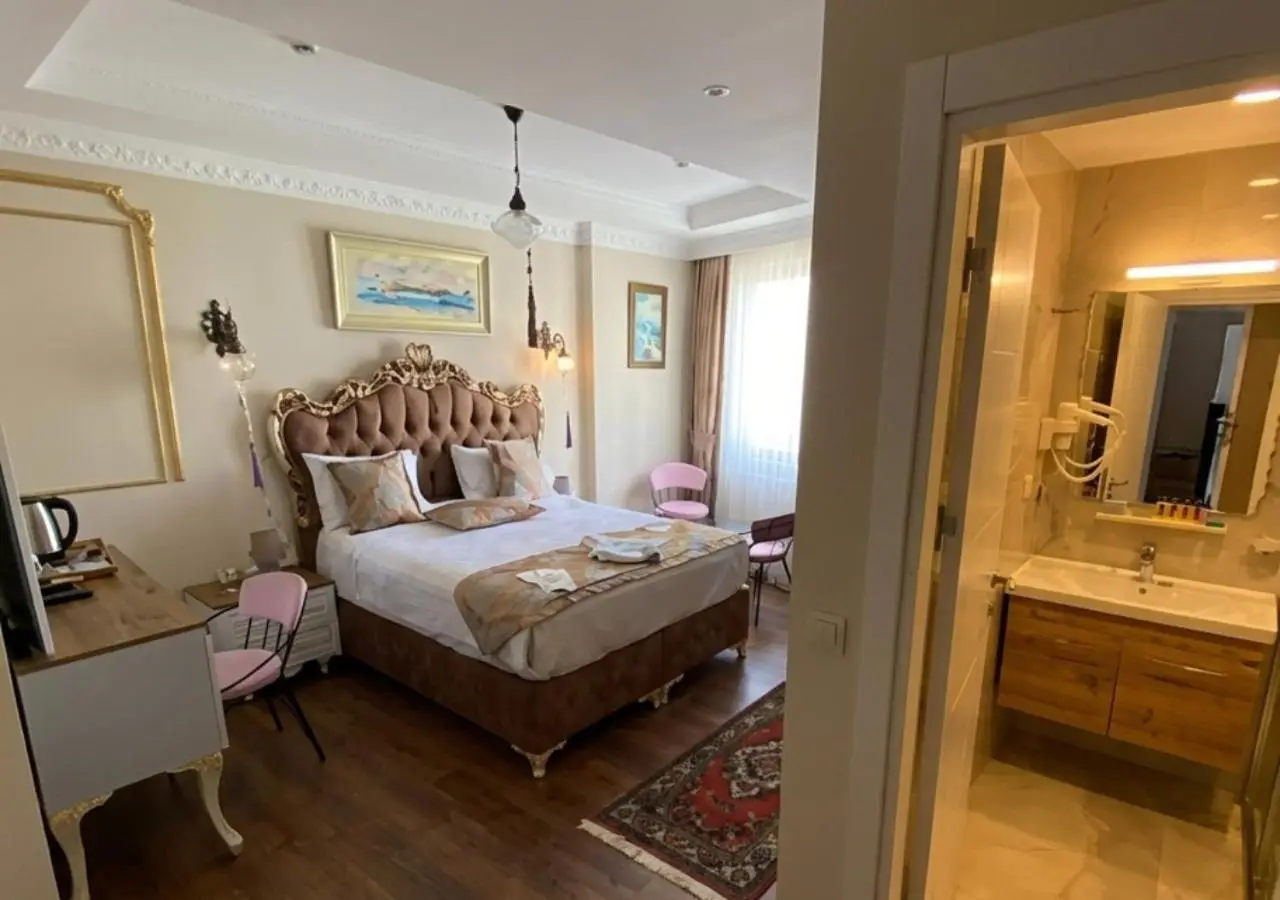 elisa hotel