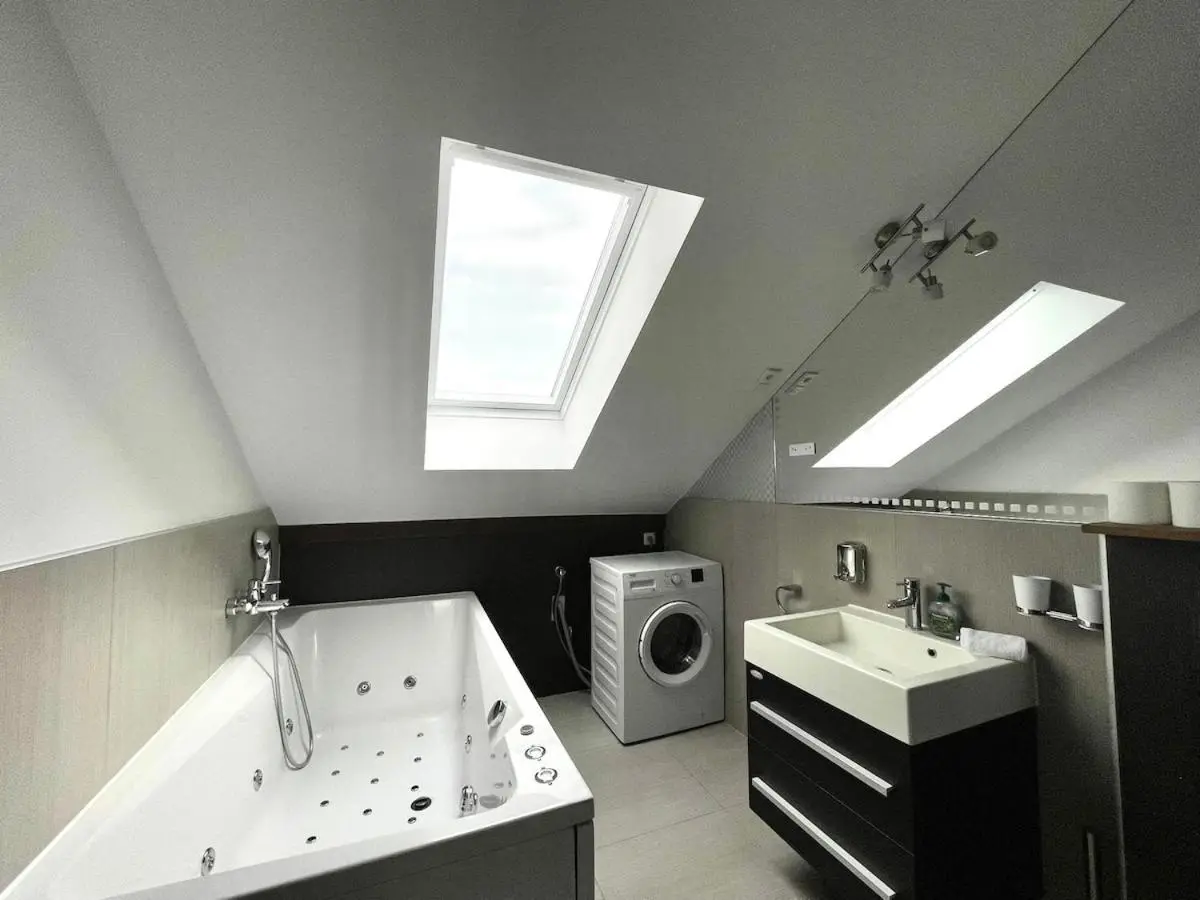 Engadin Beautiful 2BDR Apt
