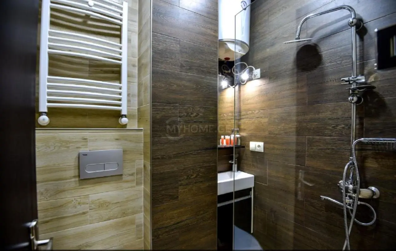 Freedom Square Apartment