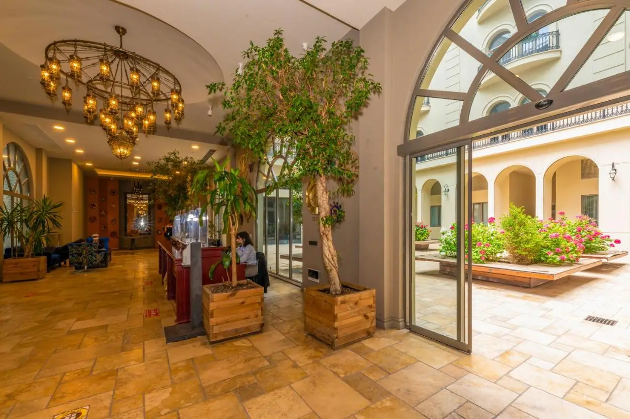 Agora Suites