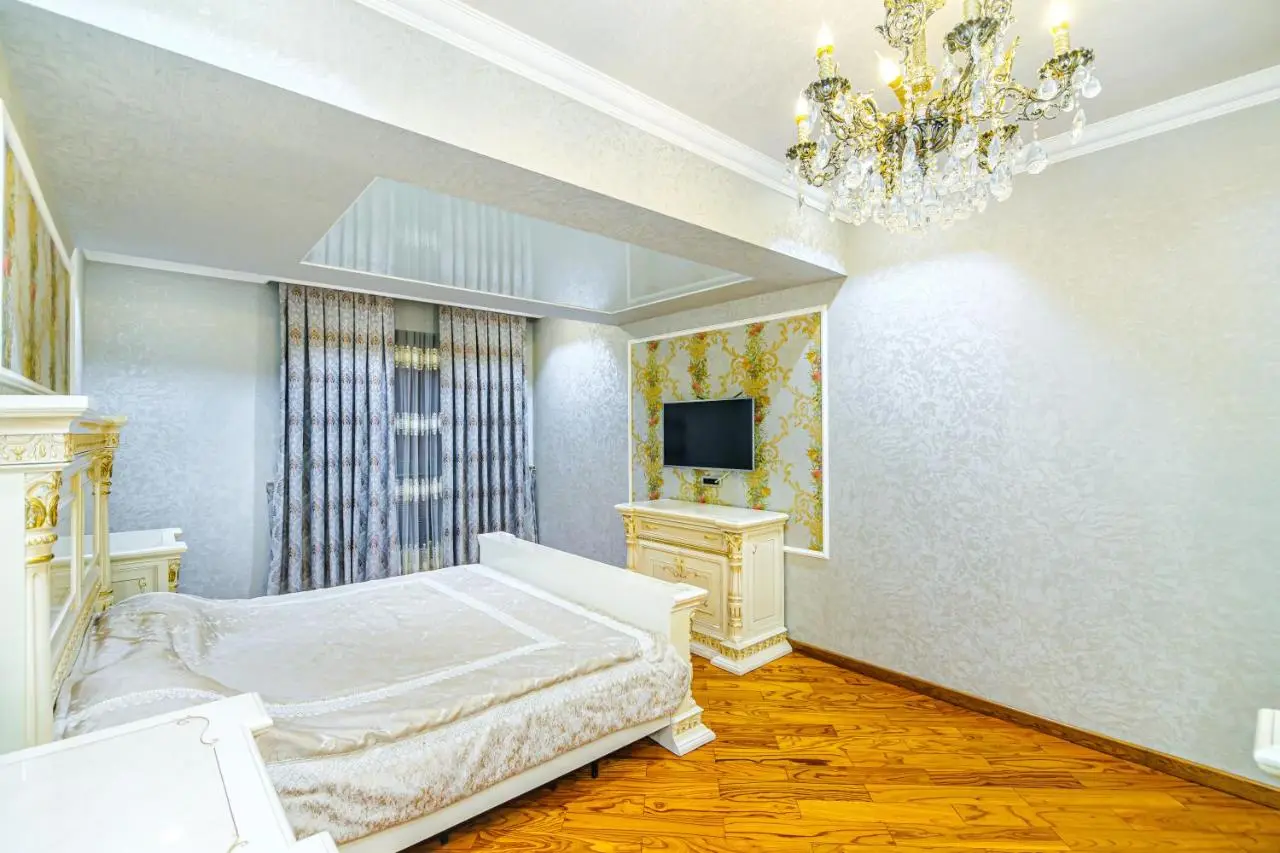 4 Bedroom Luxury Apartment on BAKU