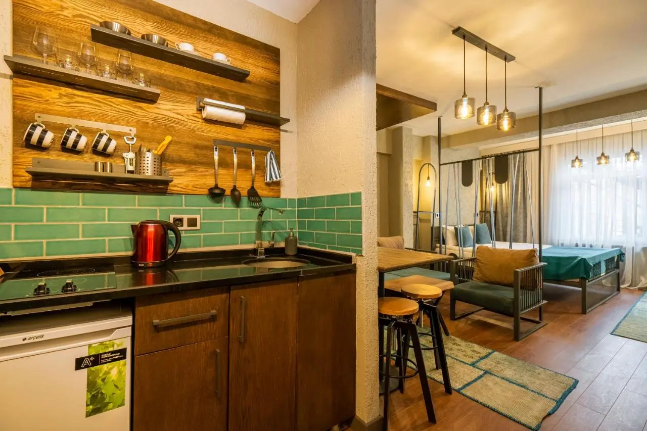 Cube Suites