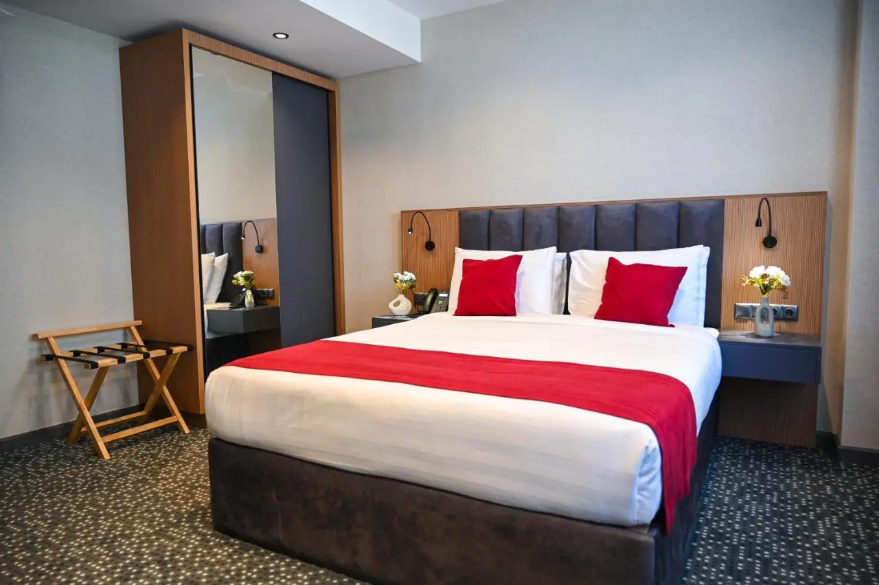Landmark Hotel