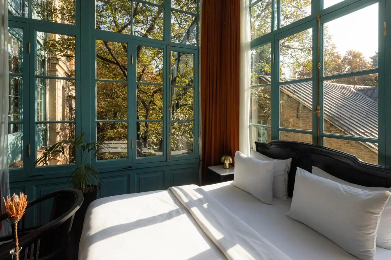 Unfound Door - Design Hotel