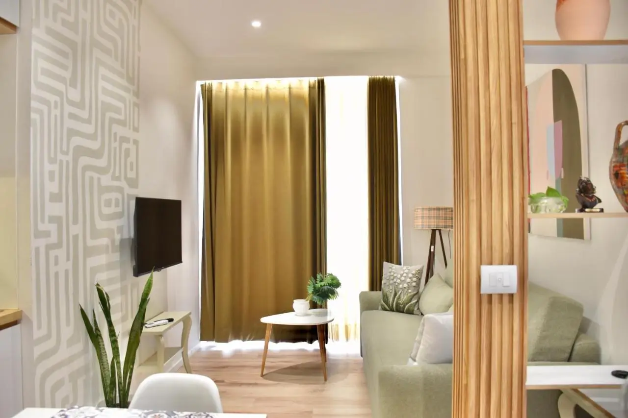 Wavefront Apartment 3