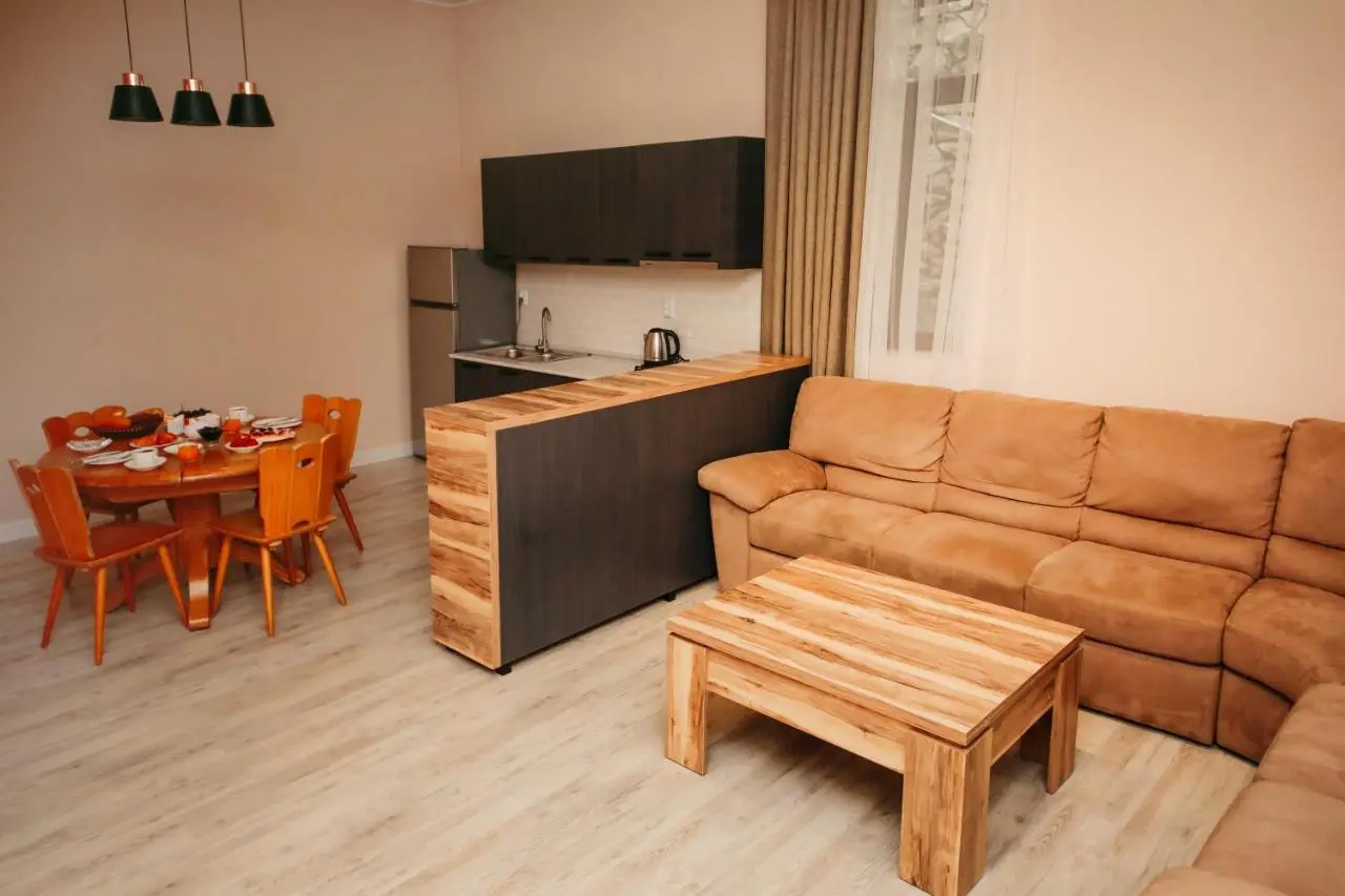 Plagio Green Terrace Homes