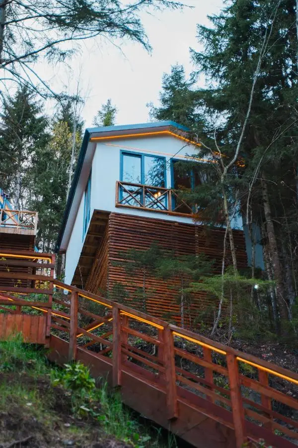 Montana Suite Bungalows