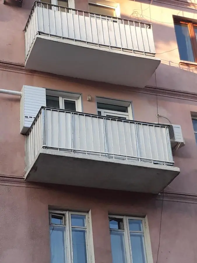 Ann's Apartment